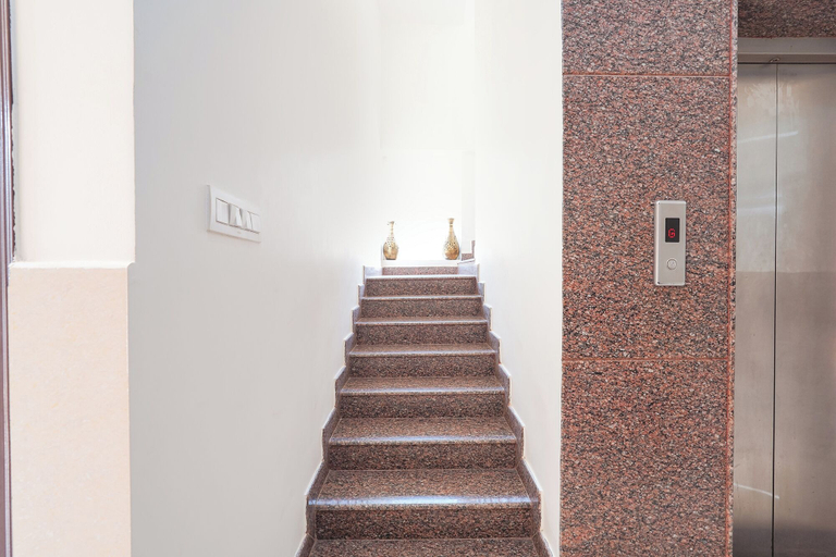 Elevator 4, Fabhotel Wagtail - Opp Wipro Corporate Office, Sarjapur, Bangalore