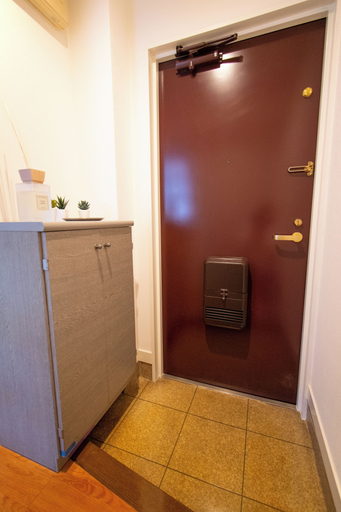 Room 3, Kobayashi Building 302, Taitō