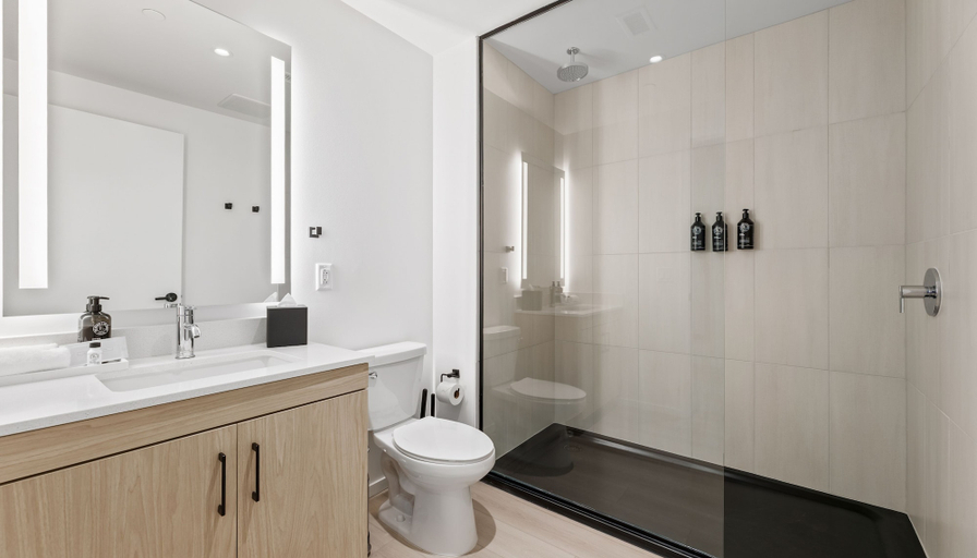 Bathroom 4, Sentral Forme Houston, Houston