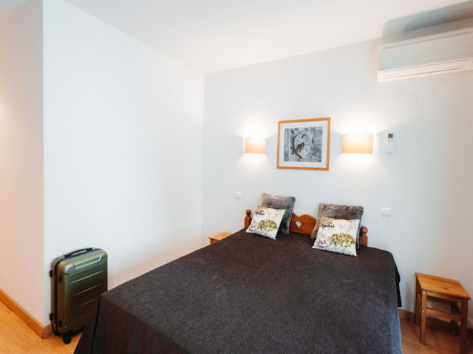 Room 5, Corsican Apartment Near Sandy Beaches, Ariège