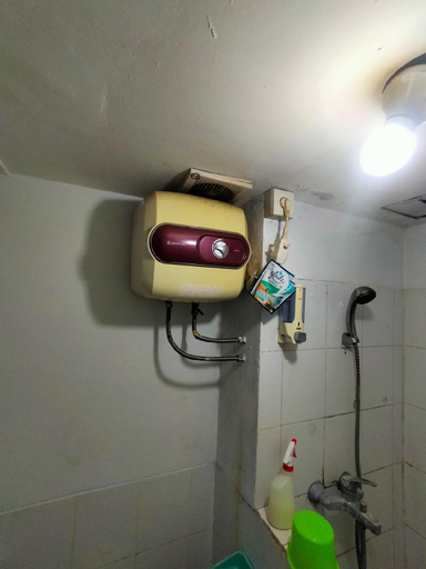 Bathroom, Cihampelas Apartments, Bandung