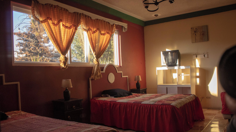Room 5, Hotel Reforma, San Cristóbal Totonicapán