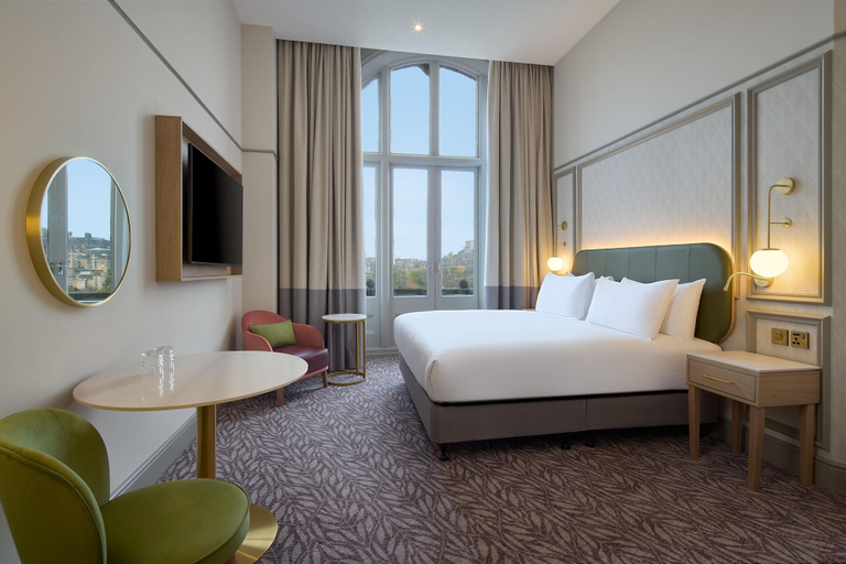 Bedroom 2, Hilton Edinburgh Carlton, Edinburgh