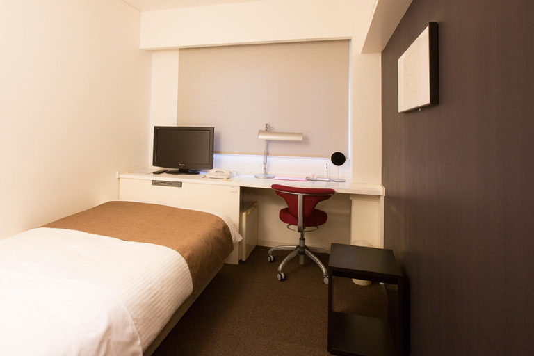 Bedroom 5, Wakkanai Grand Hotel, Wakkanai