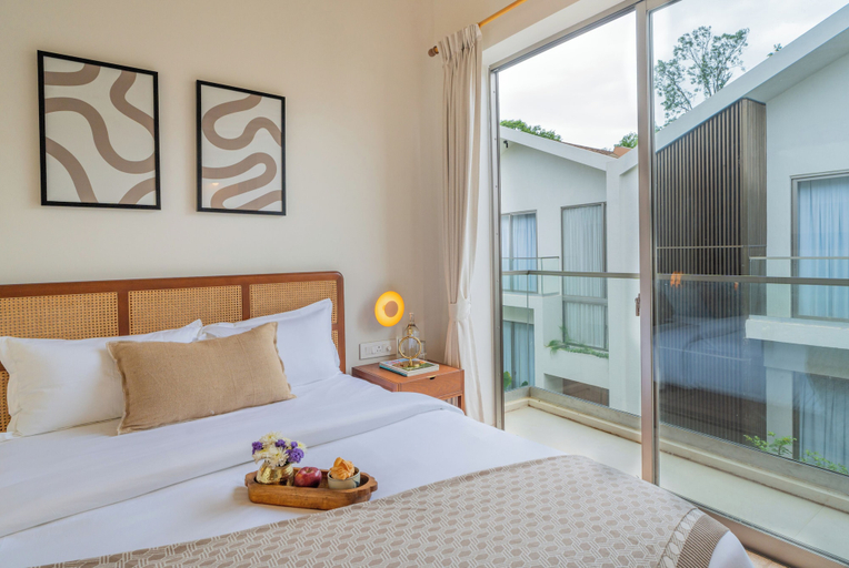 Room 3, ELIVAAS Mirai Gemini 3 BHK Villa, North Goa