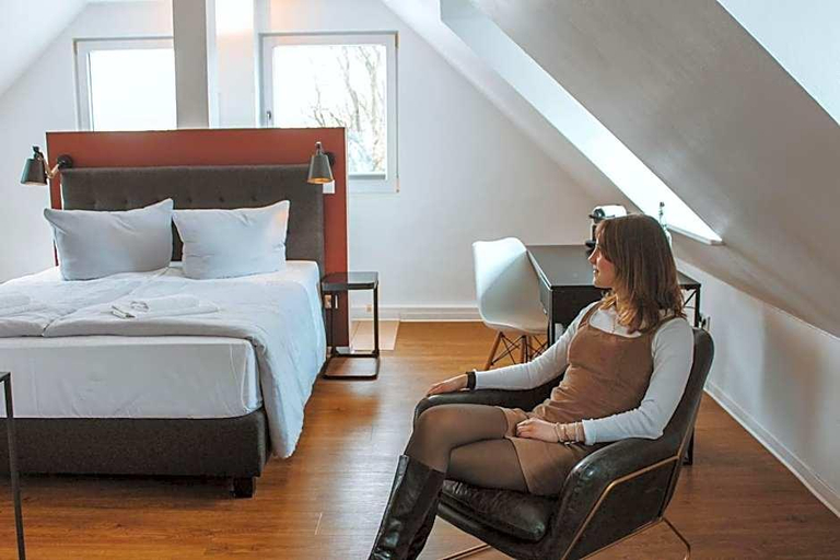 Bedroom 4, Hotel Palmenbad, Kassel