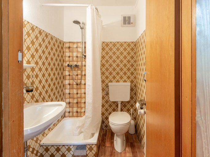 Bathroom 3, Chalet in Sibratsgfall near Ski Slopes, Bregenz