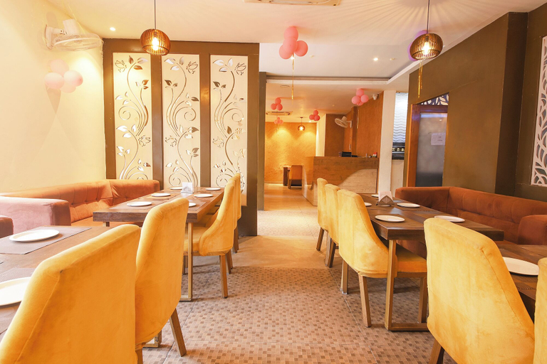 Restaurant 5, Fabhotel The Glory, Garhwal