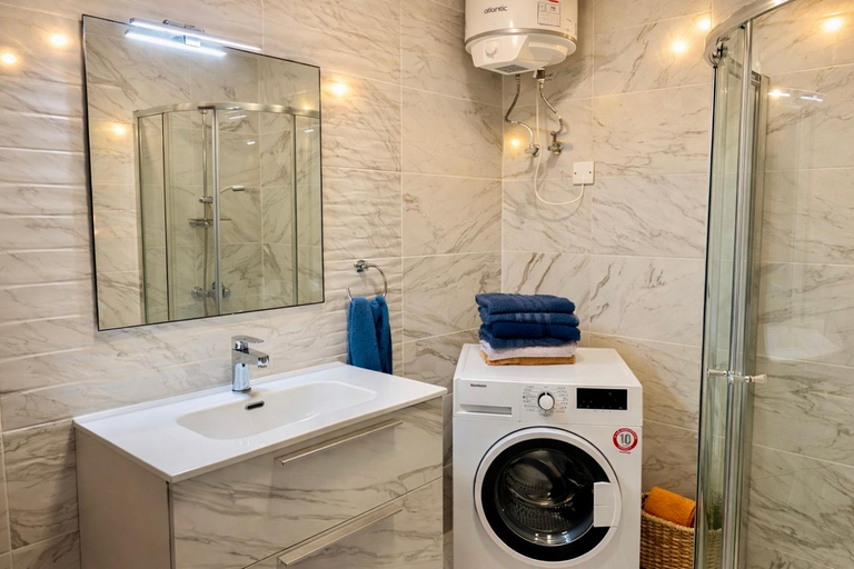 Bathroom 3, Blue Horizon Qawra - Sunrise & Jacuzzi, Saint Paul's Bay