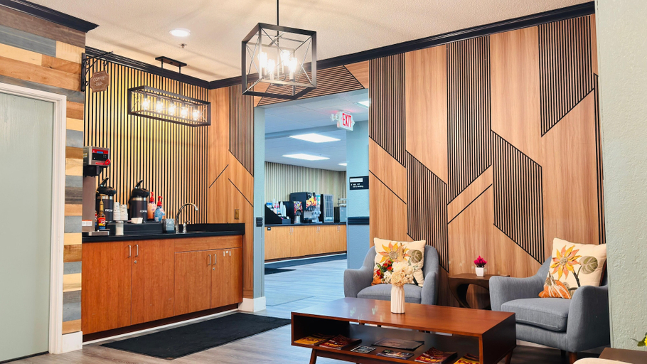 Others 5, Blaine Town Inn & Suites, Anoka