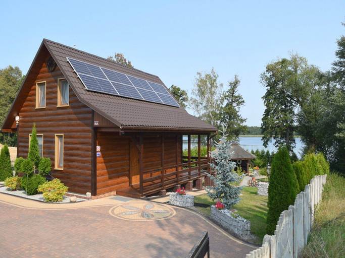 Exterior 5, Large House With Private Garden, Right on the Lake, Świebodzin