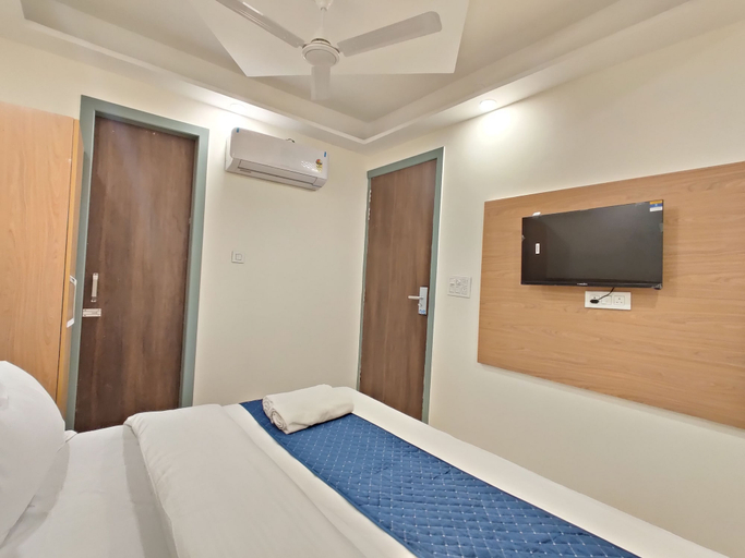 Room 2, Hotel Kalra, Amritsar