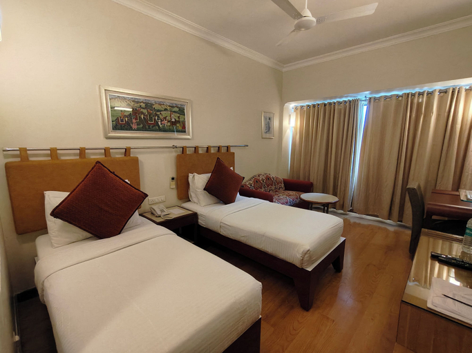 Bedroom 2, Regency Hotel Mumbai, Mumbai Suburban