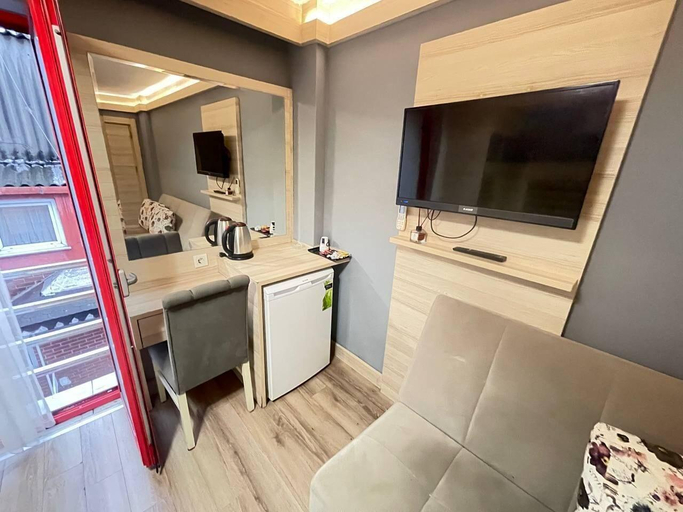 Bedroom 4, Al Khaleej Hotel, Beyoğlu