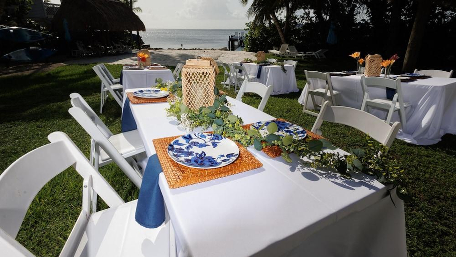 Food & Drinks 4, Azul del Mar, Monroe