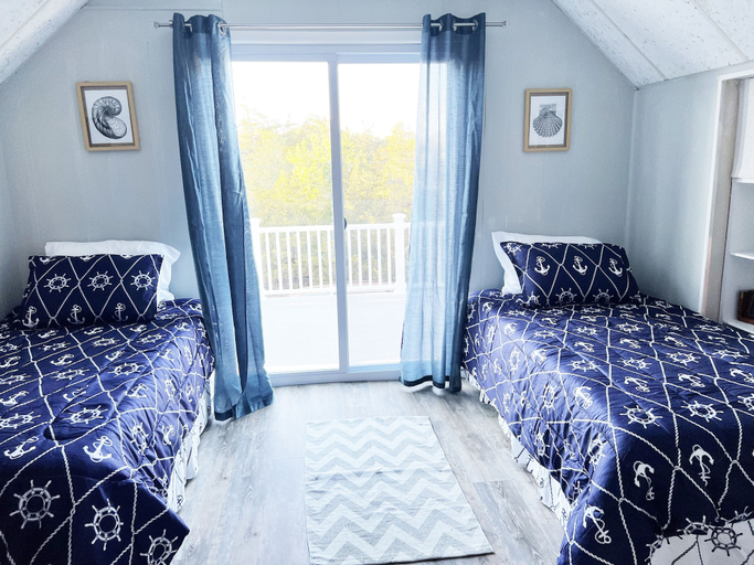 Room 2, Seaside Serenity At Broadkill Beach 4 Bedroom Home by Redawning, Sussex
