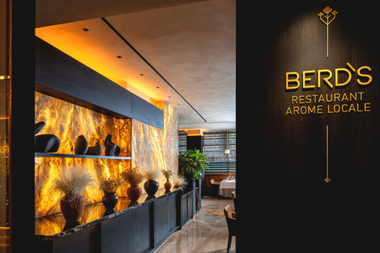 Others 3, BERD'S Hotel