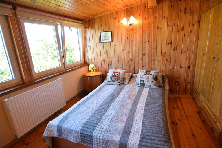 Room 5, Large Holiday Home With Private Garden, Wejherowo