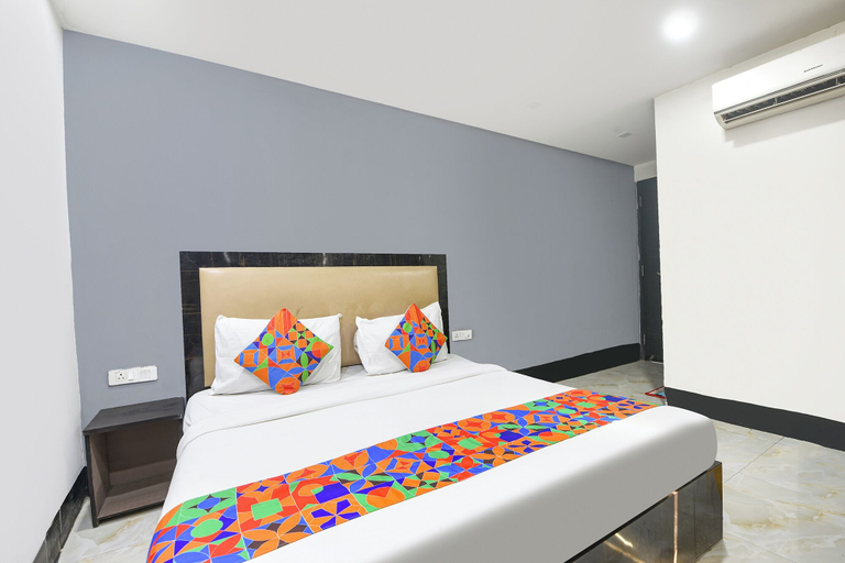 Bedroom 4, FabHotel Moody Inn Kalkaji, Delhi