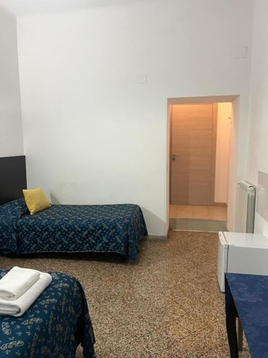 Bedroom 4, ines downtown, Roma