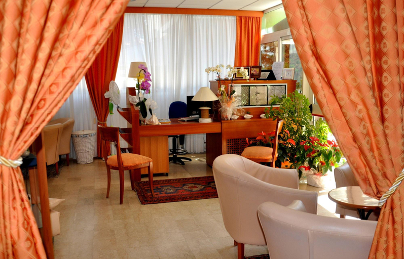 Public Area, Hotel Beach, Teramo