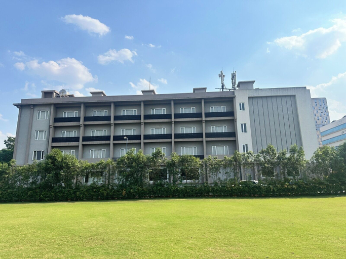 Exterior, Park Selections, Cuttack