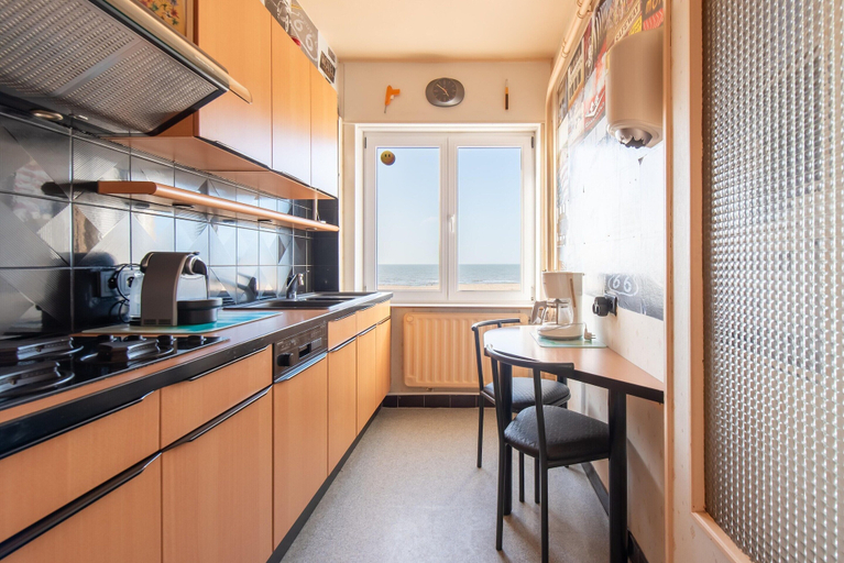 Private kitchen 4, Apartment in Ostend with Sea Views, West-Vlaanderen