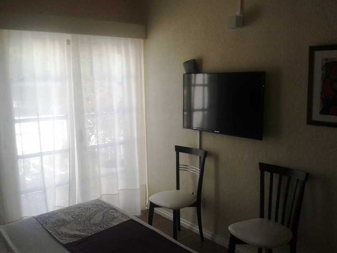Bedroom 3, Joan Miro Hotel, n.a351
