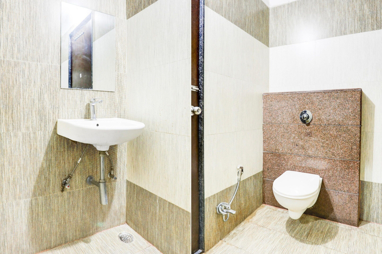 Bathroom, Classic Hotel Siddhi Vinayak, Gwalior