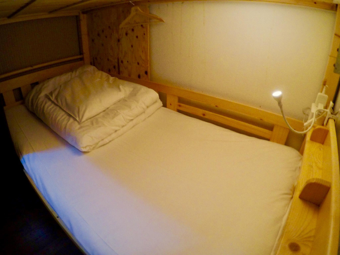 Bedroom 3, Iza Kamakura Guest House & Bar - Hostel, Kamakura