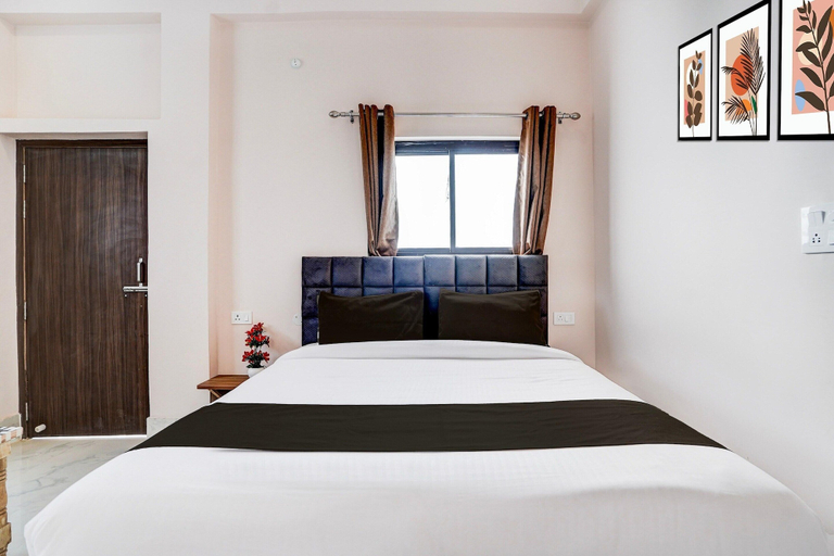 Room 2, Deluxe Super Collection O Salori, Bijnor