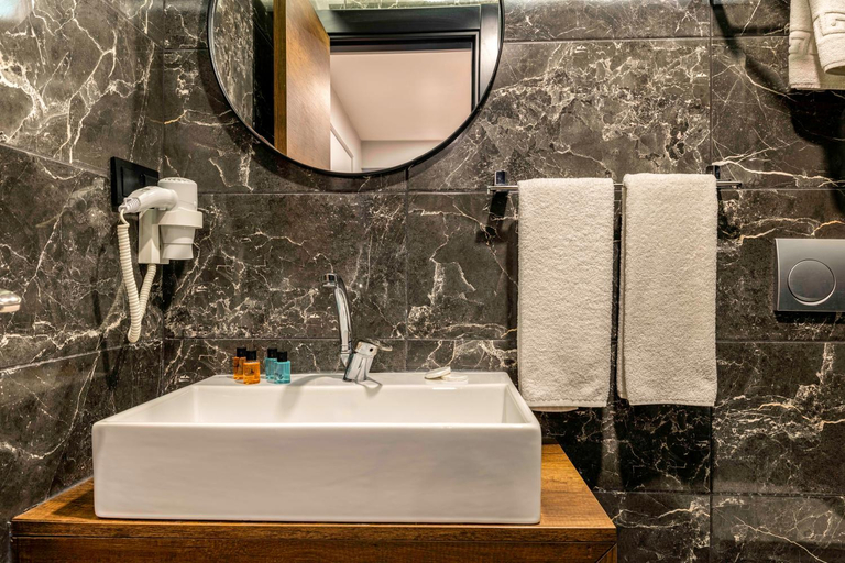 Bathroom 3, Zalel Hotels Laleli, Fatih