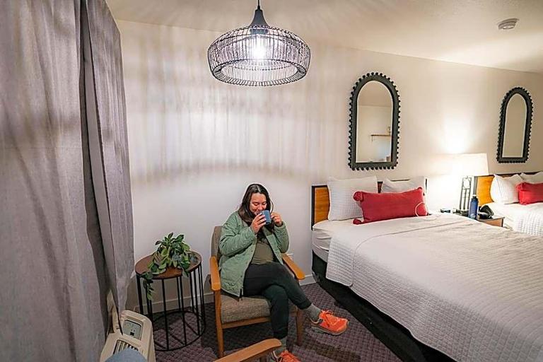 Bedroom 4, Hagerman Valley Inn, Gooding