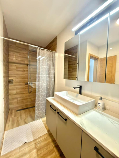Bathroom 3, Apartments Azimut Rezevici