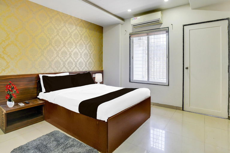 Room 3, Classic With Twin Bed Shanti Datta, Nashik
