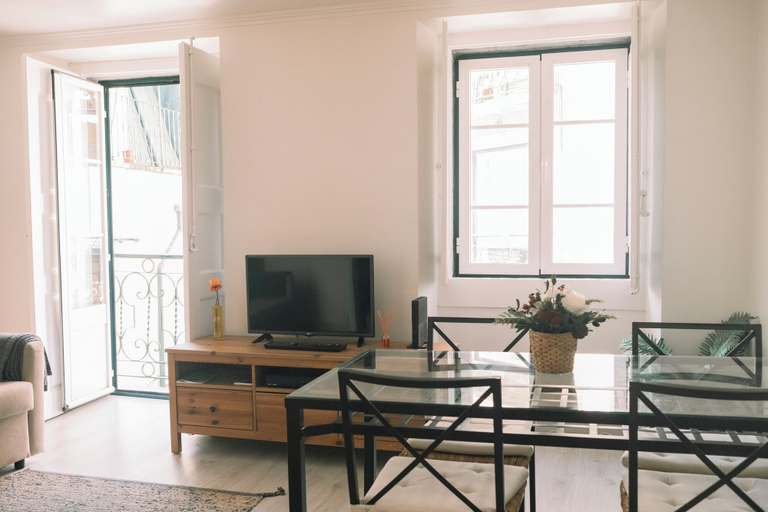 Others 5, 03 Nice Flat by Travessa do Pasteleiro, Lisbon