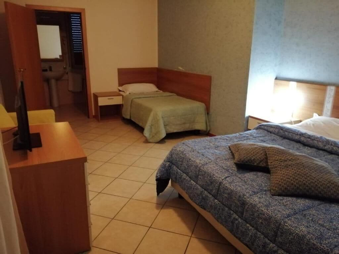 Room 2, Hotel Thairè Resort, Caserta