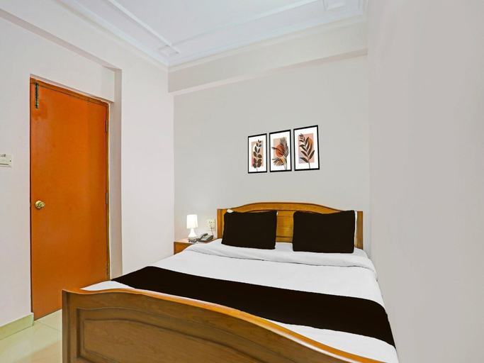 Room 3, Deluxe Bhagalpur Railway Junction, Bhagalpur