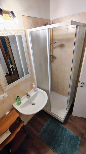 Bathroom 3, Guest House La Palazzina, Rieti