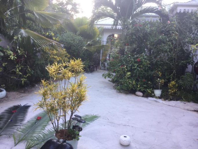 Exterior & Views 5, Coco Bay Guest House