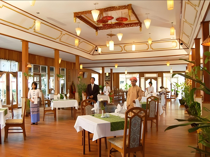 Food & Drinks 4, Conqueror Resort, Taunggye