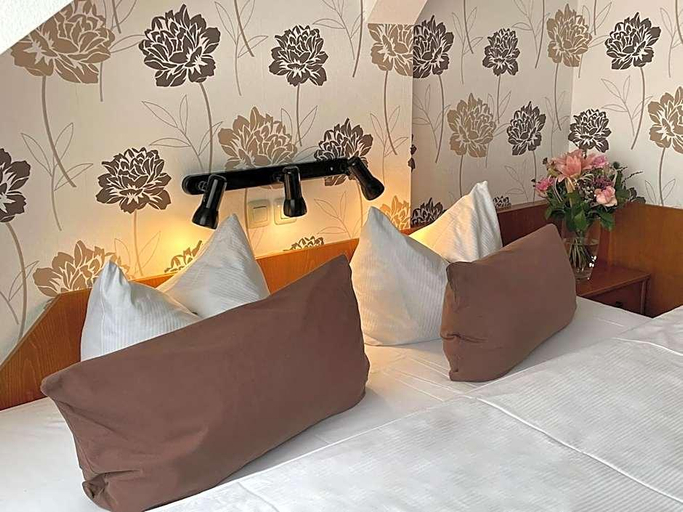 Bedroom 3, Hotel Berlin, Leipzig