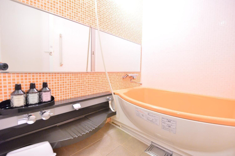 Bathroom 5, Hotel Amethyst, Toshima