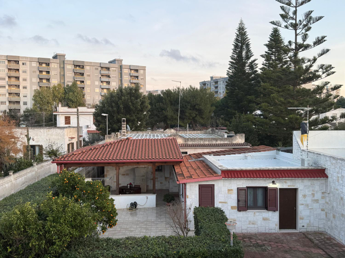 Others 4, B&B Dal Cappellaio Matto, Taranto