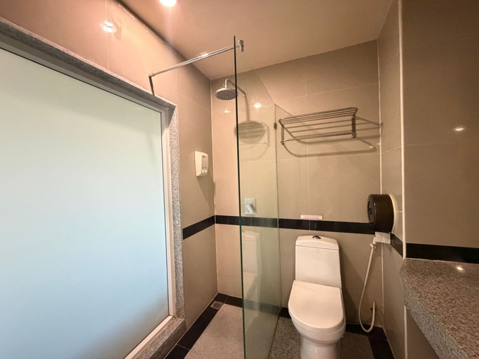 Bathroom 4, Sunday Grand Jomtien Pattaya, Pattaya