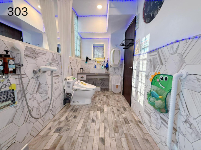 Bathroom 4, Ho-Li Safety Parent-Child Inn, Taichung