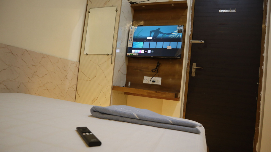 Room 2, Tokyo Inn, Haora