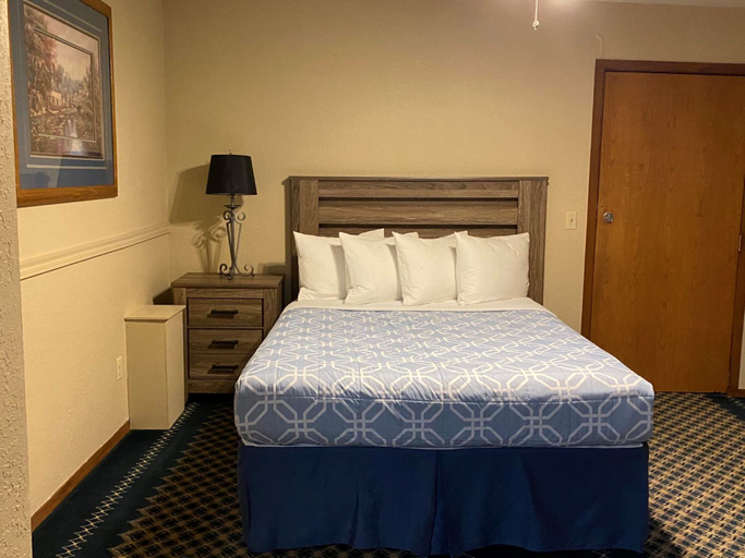 Bedroom 2, Eagle Hotel, Matanuska-Susitna