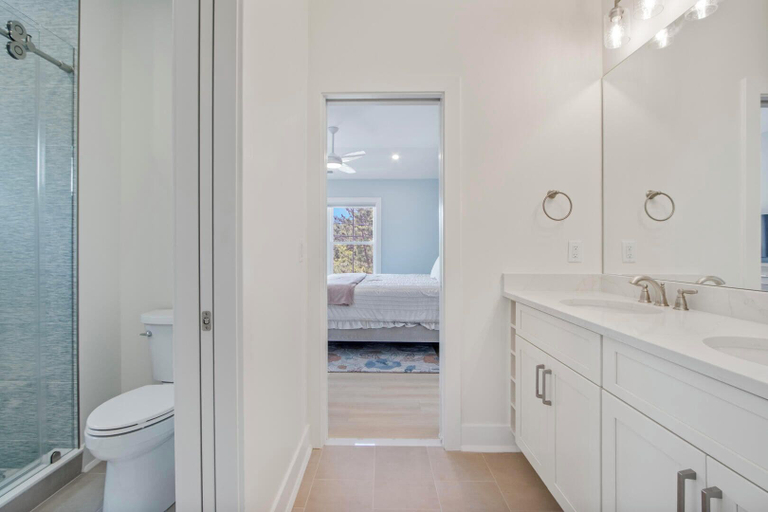 Bathroom 3, Beach Avenue 23, Sussex