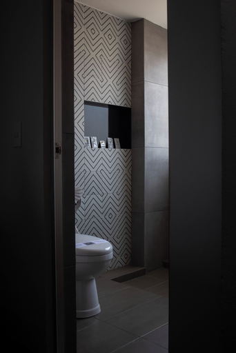 Bathroom 3, Hotel San Lorenzo, Mexico City